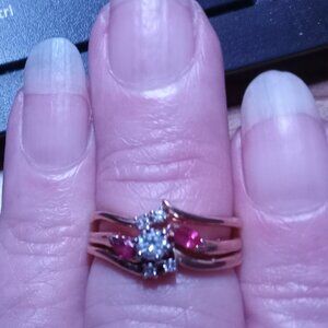 3 piece wedding ring set, diamonds and rubies, 14K yellow gold, 6.5